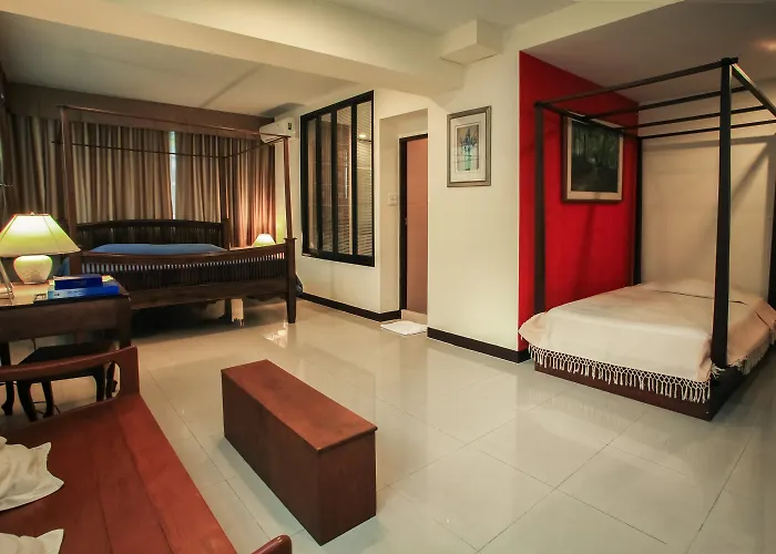 The House Hotel