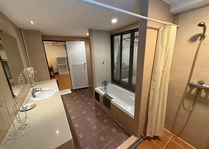 The House Hotel 3*