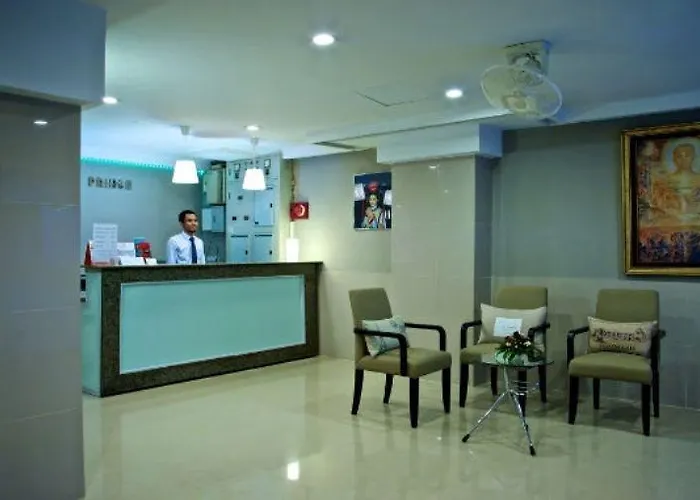 The House Hotel